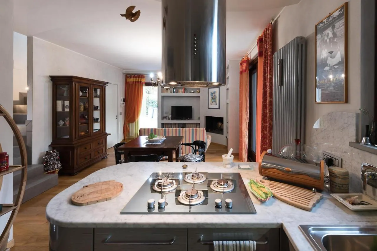 Holiday home Villetta Valvitiano